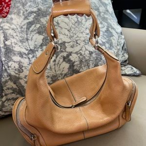 Tod’s medium shoulder bag
